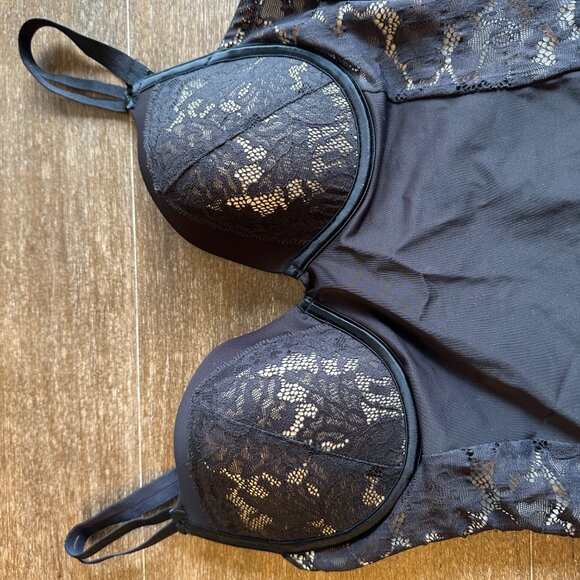 Black lace bodysuit 36C - Picture 2 of 2